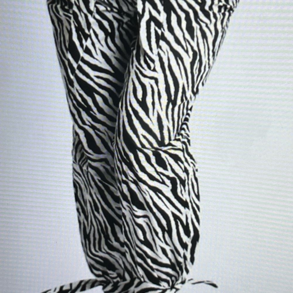 K TOO High Waisted 100% Cotton Black & White Animal Print Pants Size: Large - Picture 4 of 10